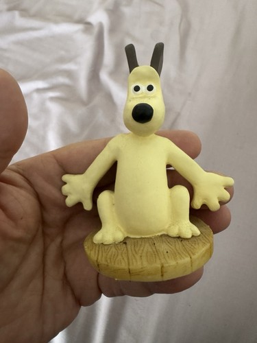Wallace gromit with - &,