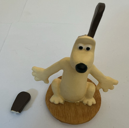 Gromit raised ears wallace - gromit,