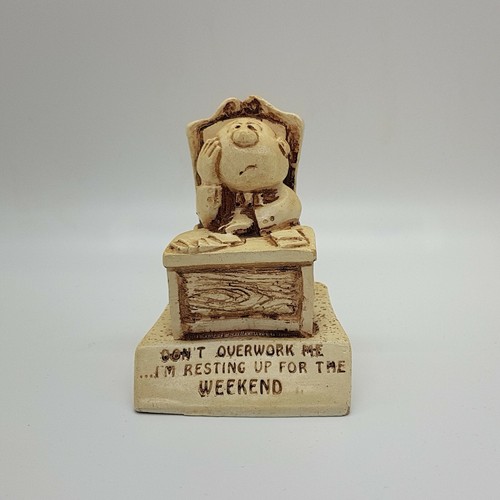 Statue don over work me - over,